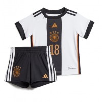 Tyskland Jonas Hofmann #18 Hjemmedraktsett Barn VM 2022 Kortermet (+ Korte bukser)